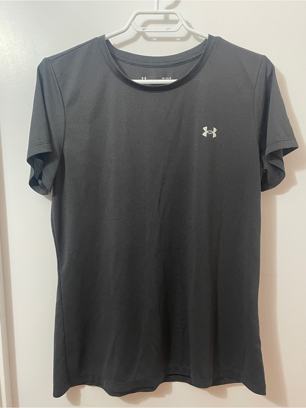 3/$20 Black Under Armour Tshirt